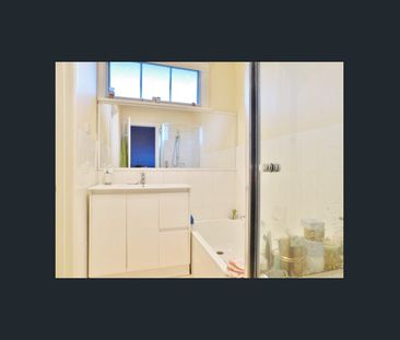 NEAT AND COMPLETE - Photo 4