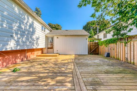 For Lease - 604 Bridle Wood, Burlington, Ontario - Photo 3