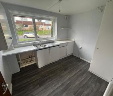 High Meadows, Wolverhampton, WV6 - Photo 3