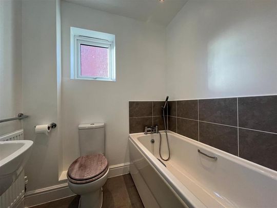 2 bedroom semi-detached house to rent - Photo 1