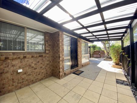1/130 Whiting Street, Labrador - Photo 3