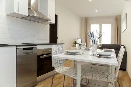 Carrer de Roger, Barcelona, Catalonia 08028 - Photo 4