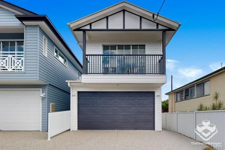 Sherwood New Four Bedroom Family Home - Photo 2