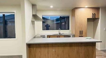 3 Bedroom House for Rent in Te Aroha - Photo 2