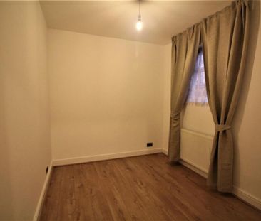 5 bedroom semi-detached house to rent - Photo 4