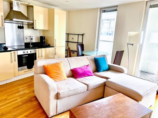 1 Bed Flat, Trinity Tower, E14 - Photo 1