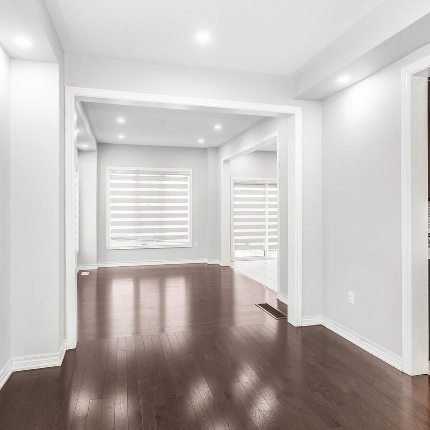 For Lease - 106 Lanark Circle, Brampton, Ontario - Photo 1