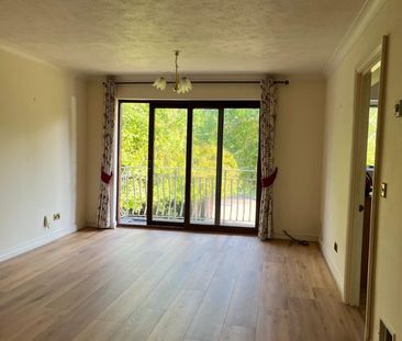 2 Bed Flat, Fleetwood Close, CR0 - Photo 1