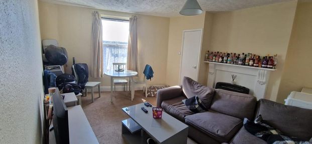 3 bedroom house share to rent - Photo 1