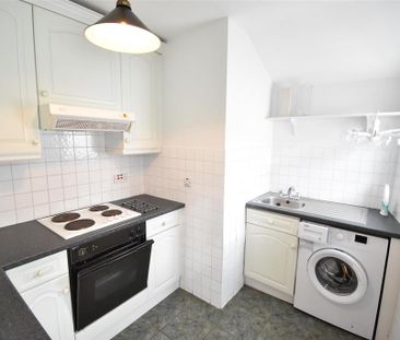 2 bedroom maisonette to rent - Photo 4