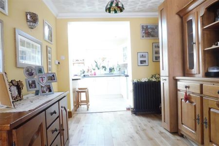 Rothesay Road, Gosport - Photo 2