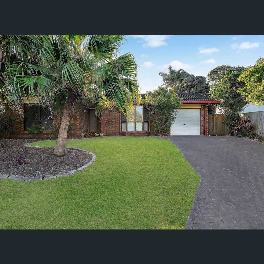 35 Sunrise Avenue, Coolum Beach, Qld 4573 - Photo 1