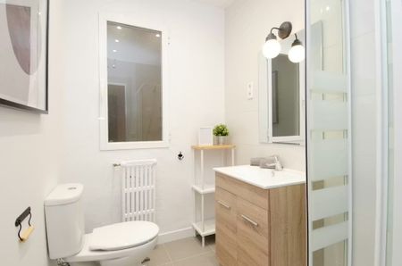 Calle del Doctor Esquerdo, Madrid, Community of Madrid 28028 - Photo 5