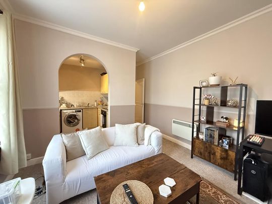 1 bedroom flat to rent - Photo 1
