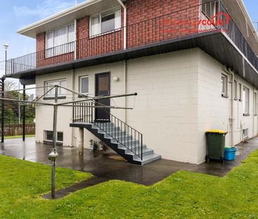 Available Now on Cracroft - Photo 4