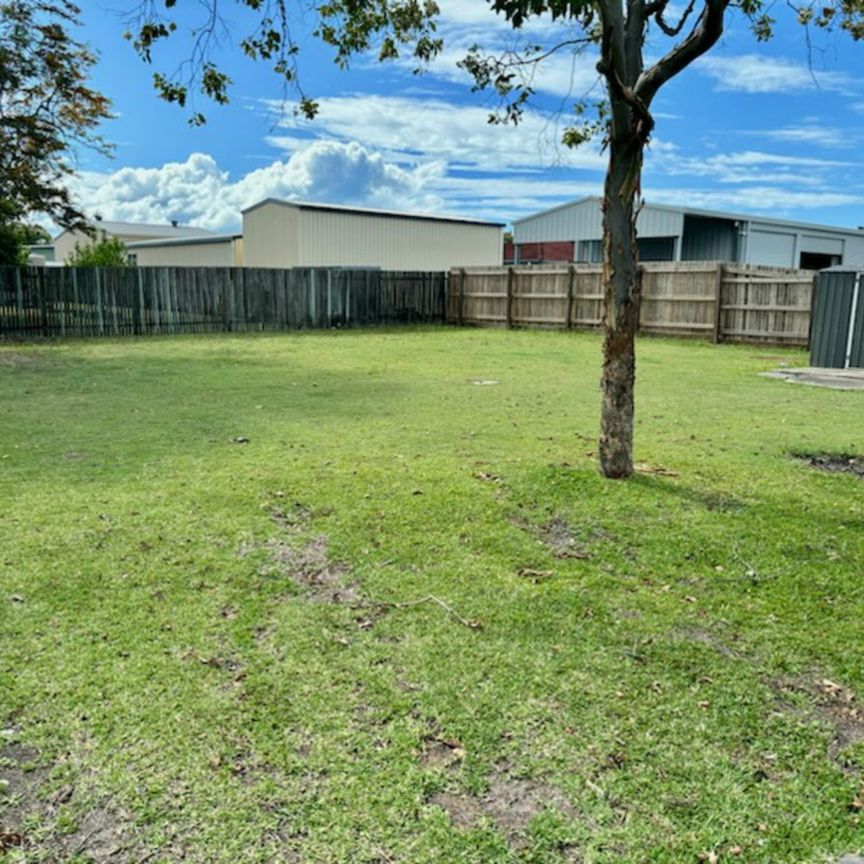 183 Pulgul Street, URANGAN - Photo 1