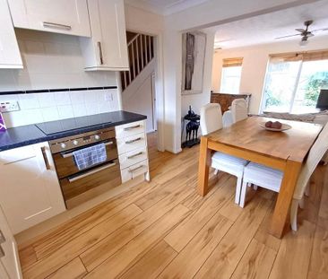 2 bedroom terraced house to rent - Photo 1