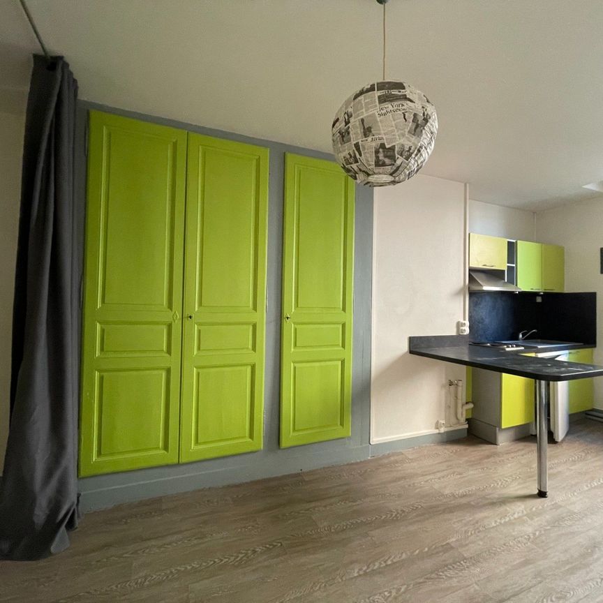 Studio 30m2 place des Carmes - Photo 1