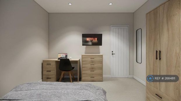 1 bedroom in a house share to rent - Photo 1