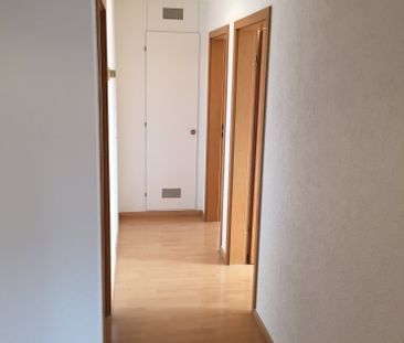 Sonnige 4.5-Zimmer-Familienwohnung mit 115 m² & zwei Balkonen - Foto 5