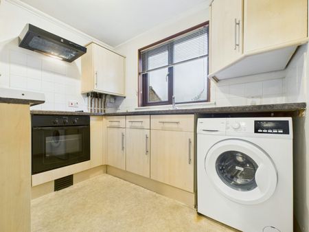 Flat to rent on - Photo 5