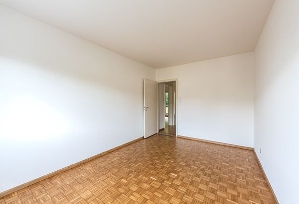 "Living near Burgfelderplatz - LIMITED until February 2026" - Photo 1