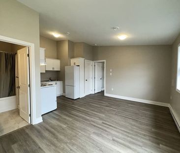 Penetanguishene: Newly Renovated 1 Bedroom Units Available, Tessier... - Photo 3