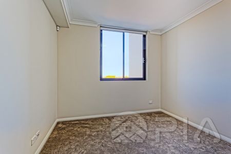 Modern 1 bedroom apartment with FREE GYM in Unrivalled Location! - Photo 5