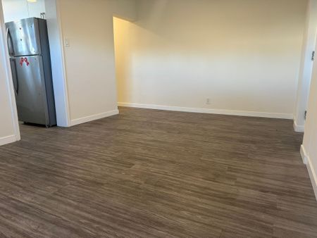 For Lease - 1 Ranstone Gardens Unit# 2, Toronto, Ontario - Photo 3