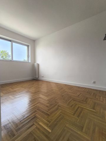 Location Appartement 5 pièces 93m² - Photo 2