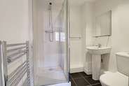 2 Bedroom - Photo 5