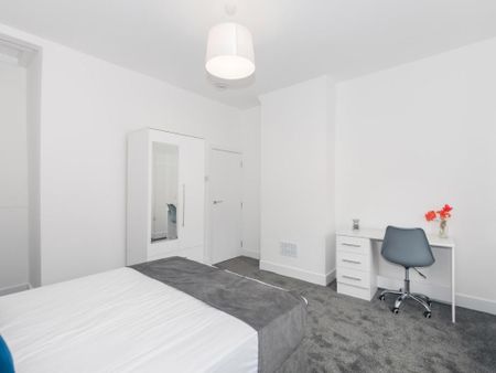 3 bedroom terraced house to rent - Photo 3