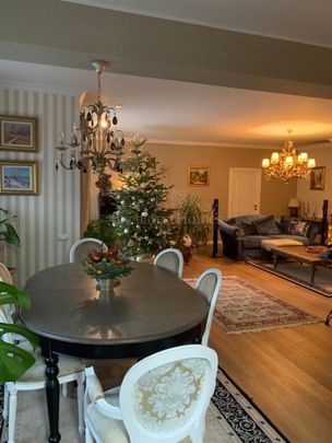 Lovely Four Bedroom House with Garden - Mogosoaia - Photo 1