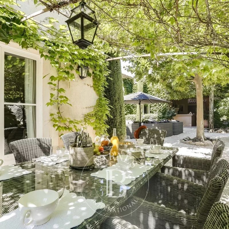 LOCATION SAISONNIÈRE - GOLFE DE SAINT-TROPEZ/GRIMAUD - VILLA 8 CHAMBRES - PISCINE - Photo 1