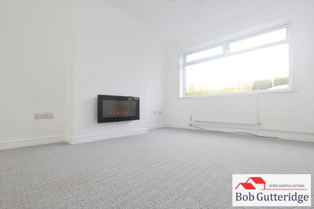 3 bedroom semi-detached house to rent - Photo 3