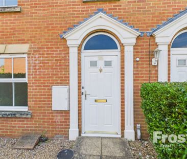 Tracy Avenue, Slough, Berkshire,SL3 - Photo 2