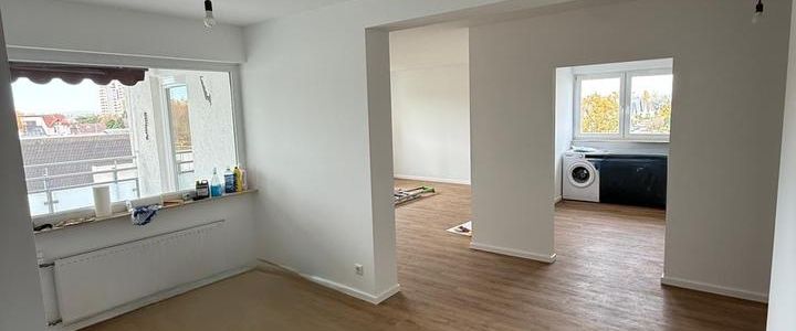 Ginsheim Attraktive 4-Z-Whg mit Balkon, Schwimmbad & Sauna - Foto 1