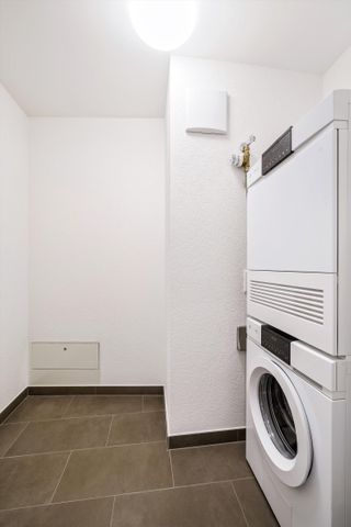 2.5 Zimmer, 76 m², 3. Stock - Photo 2