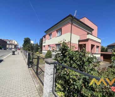 Pronájem atypického podkrovního bytu 2+kk, 65 m - Фото 2