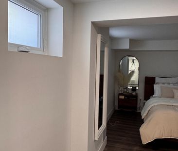 For Lease - 6 Frankfort Avenue Unit# Lower, Toronto, Ontario - Photo 4