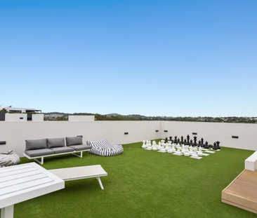 Morden Apartment On The Park - Photo 2