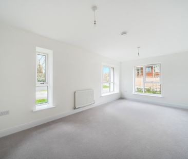 3 bedroom semi-detached house to rent - Photo 5