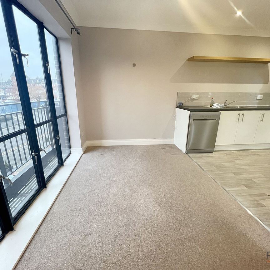 2 Bedroom , 233 South Ferry Quay, Liverpool - Photo 1