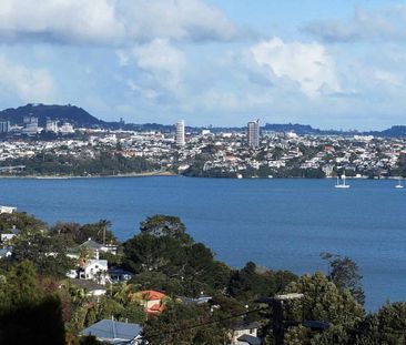 Modern 2BR Apt with Views in Birkenhead - Photo 3