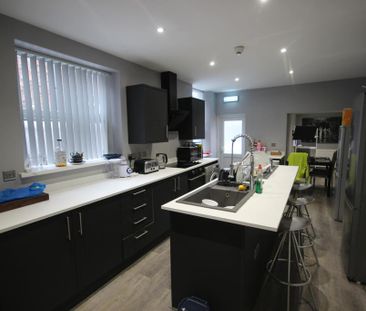 1 bedroom in a house share to rent - Photo 4