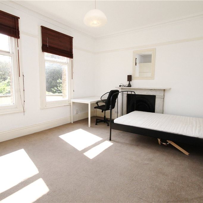 North Common Road, Ealing, W5 2QB - Photo 1