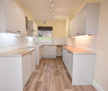 Manor Road, Thornton Hough - Photo 6