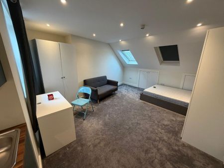 Studio to rent - Photo 3