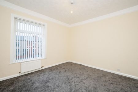 2 bedroom house to rent Bolton Road, Ashton-in-Makerfield, Wigan, WN4 - Photo 3