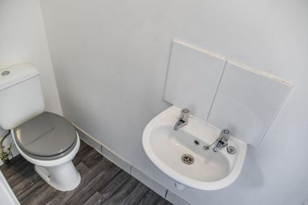 1 bedroom flat to rent - Photo 5
